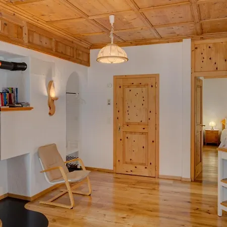 Casa Zanetti Apartment Le Prese